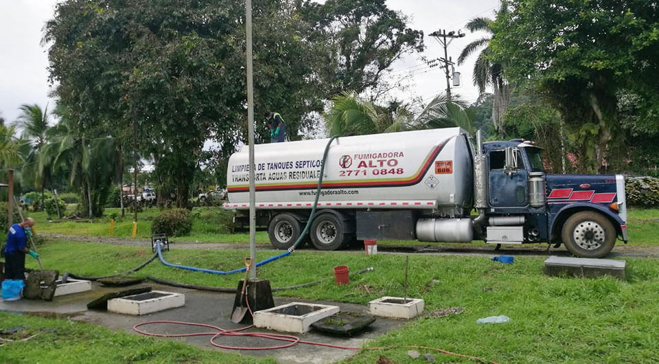 Limpieza de tanques sépticos en Jacó